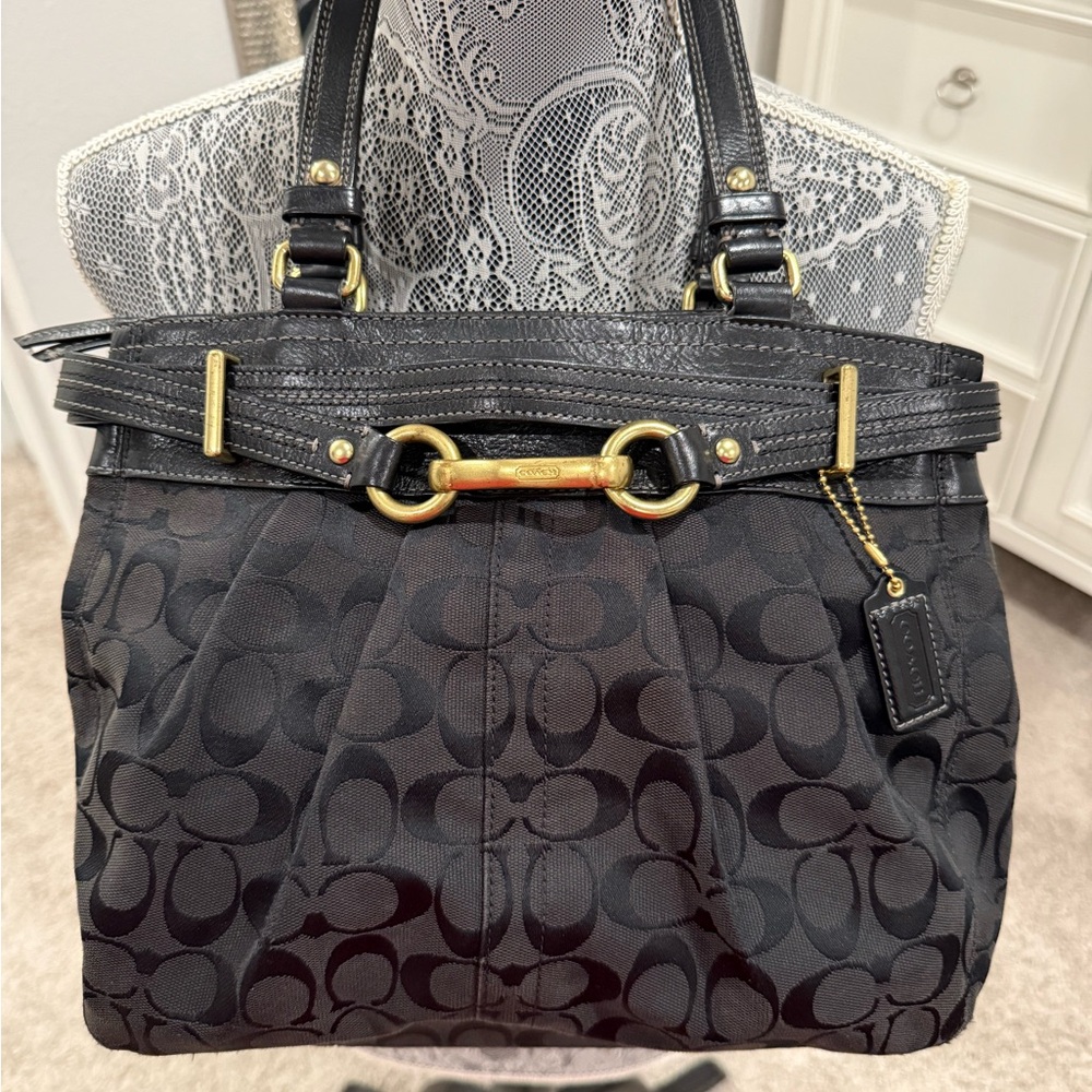 SOLD - Coach Hamptons Signature Black Tote Bag